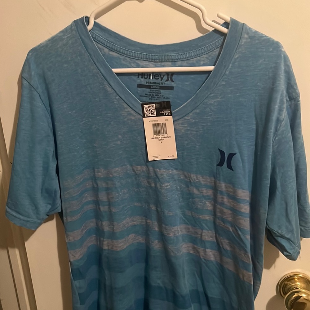 Hurley - Large V-neck